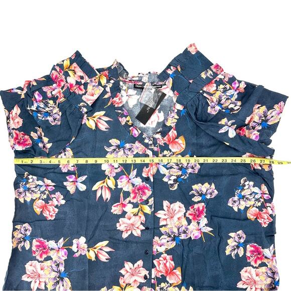 Tolani Collection ruffle collar blue floral button down blouse Size 3X - Picture 11 of 11